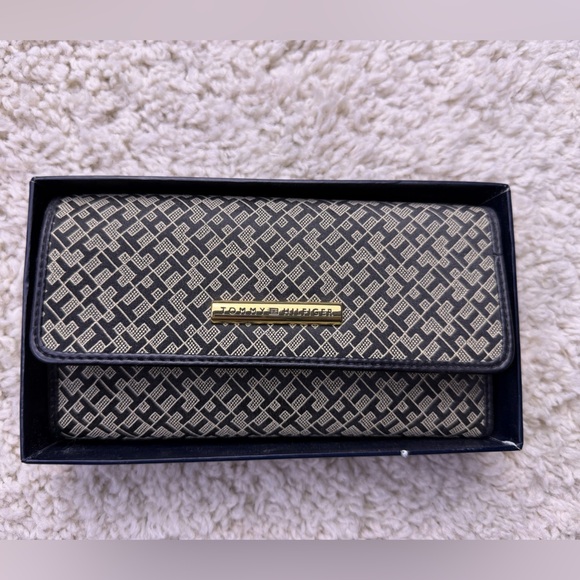 Tommy Hilfiger Handbags - Tommy Hilfiger Black and Gold Women’s Wallet